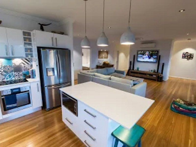 1 Purtaboi Close, Mission Beach QLD 4852