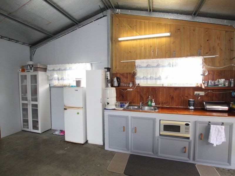 14 Crossan Road, Midgenoo QLD 4854