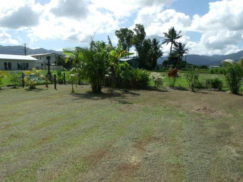 14 Crossan Road, Midgenoo QLD 4854