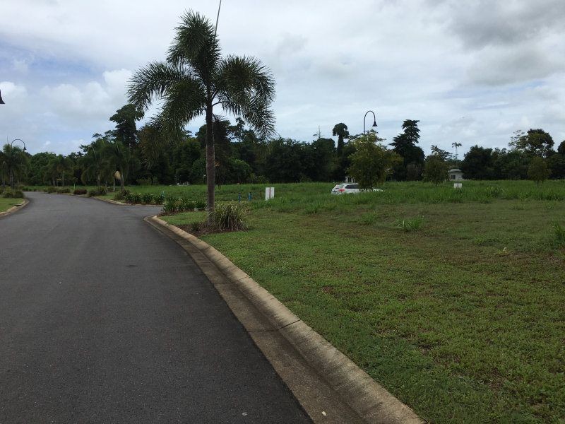 2 Reef Close, Mission Beach QLD 4852