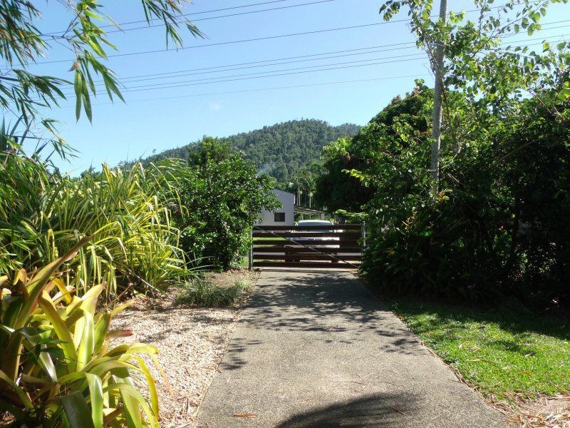 43 Bingil Bay Road, Bingil Bay QLD 4852