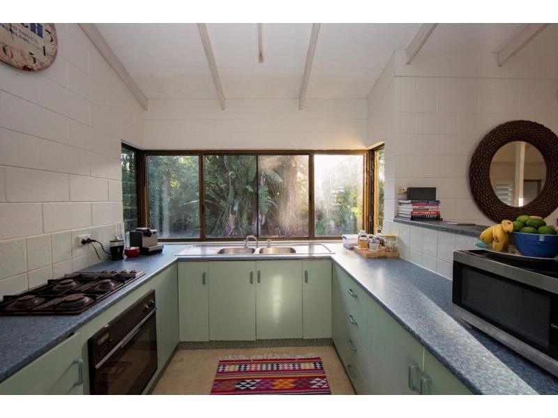 2 Wildsoet Street, Wongaling Beach QLD 4852