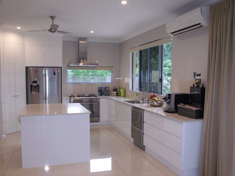 9 Sandy Close, Mission Beach QLD 4852