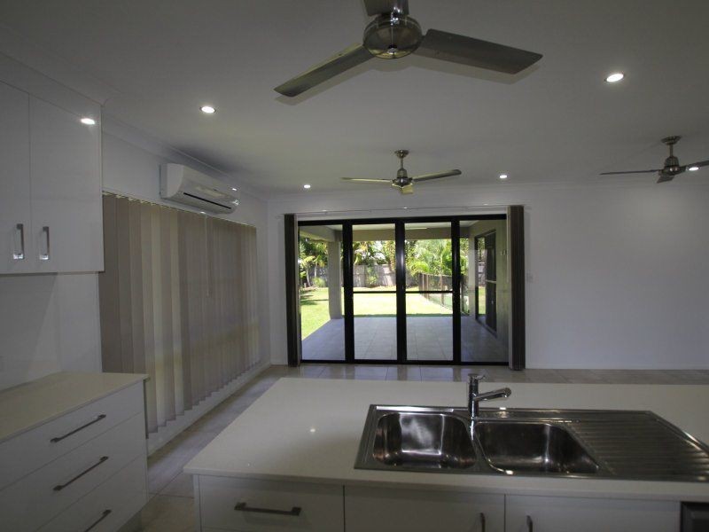 37 Midshipman Street, South Mission Beach QLD 4852