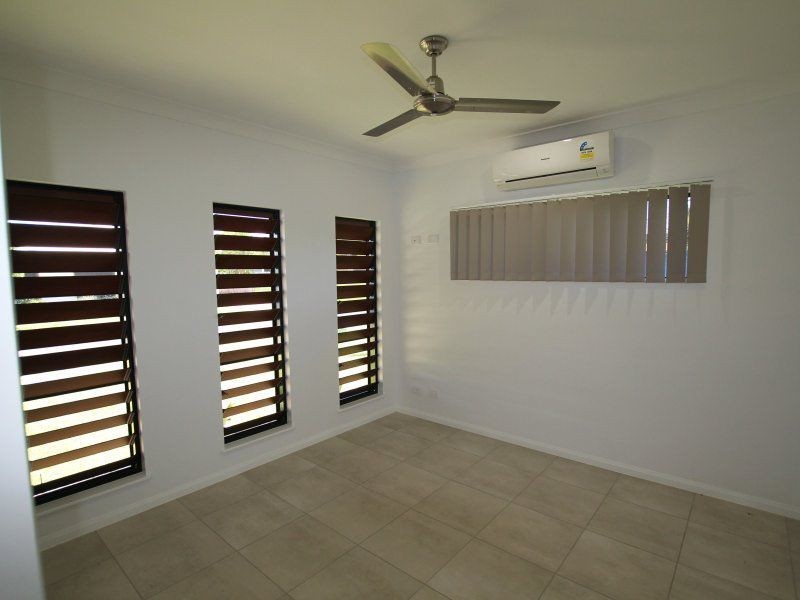 37 Midshipman Street, South Mission Beach QLD 4852