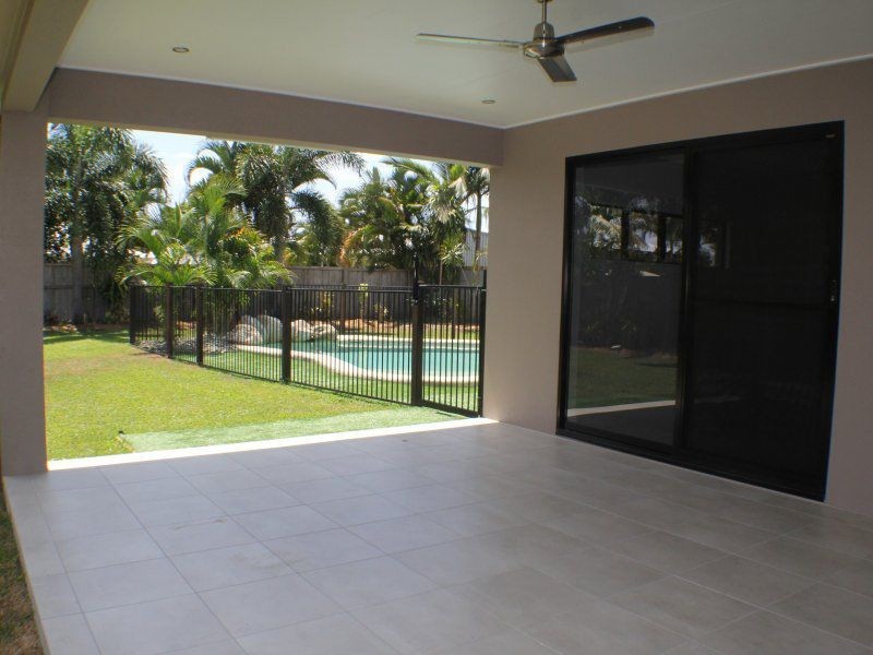 37 Midshipman Street, South Mission Beach QLD 4852