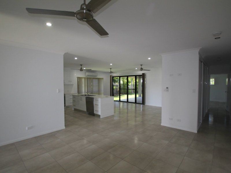 37 Midshipman Street, South Mission Beach QLD 4852