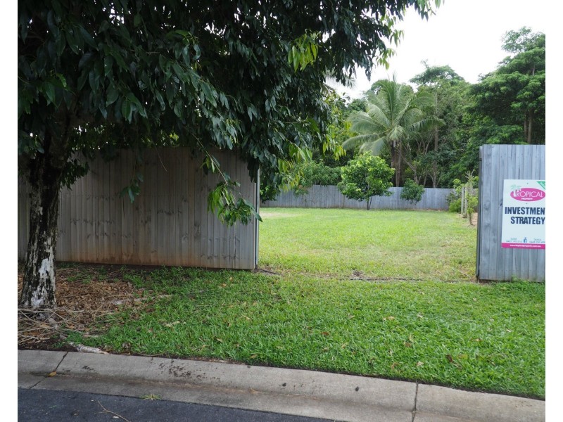 11 Sandy Close, Mission Beach QLD 4852