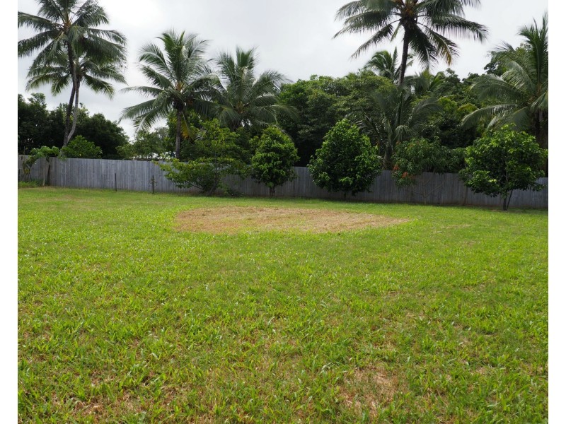 11 Sandy Close, Mission Beach QLD 4852