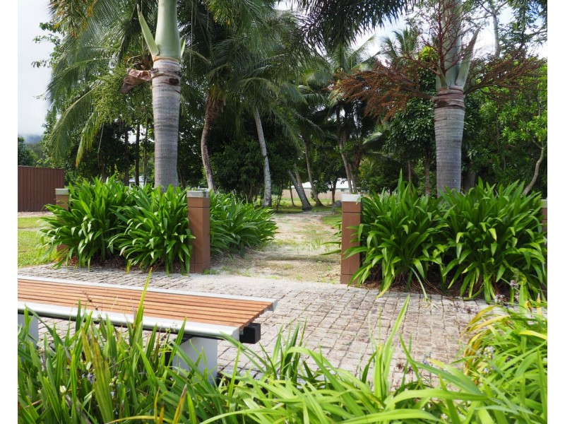 11 Sandy Close, Mission Beach QLD 4852