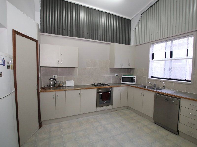 42 Mariner Drive, South Mission Beach QLD 4852