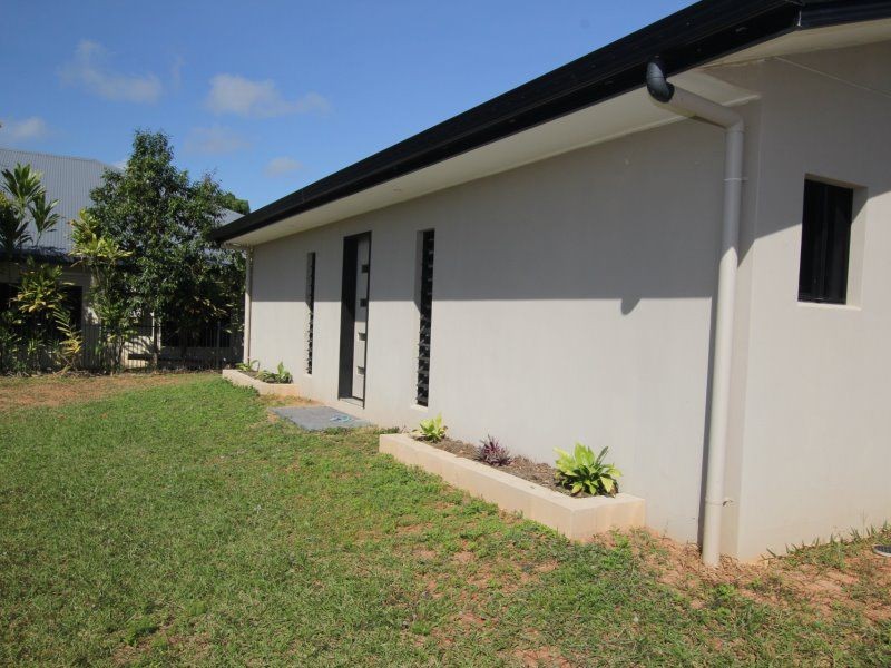 12 Oceanview Drive, Wongaling Beach QLD 4852