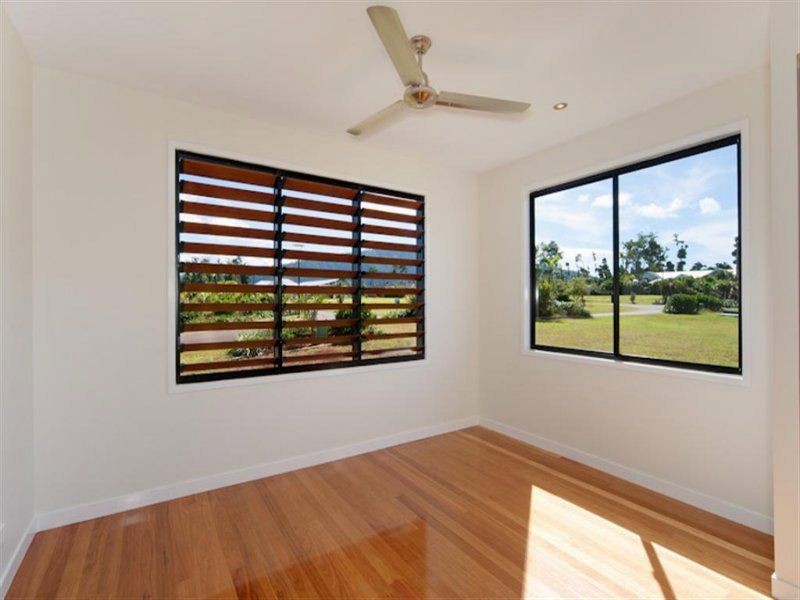 4 Rise Crescent, Mission Beach QLD 4852
