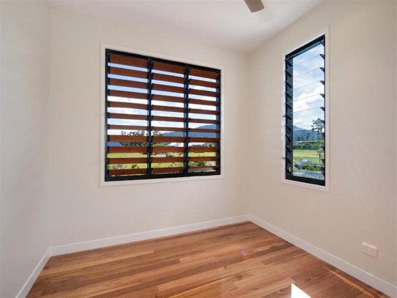 4 Rise Crescent, Mission Beach QLD 4852