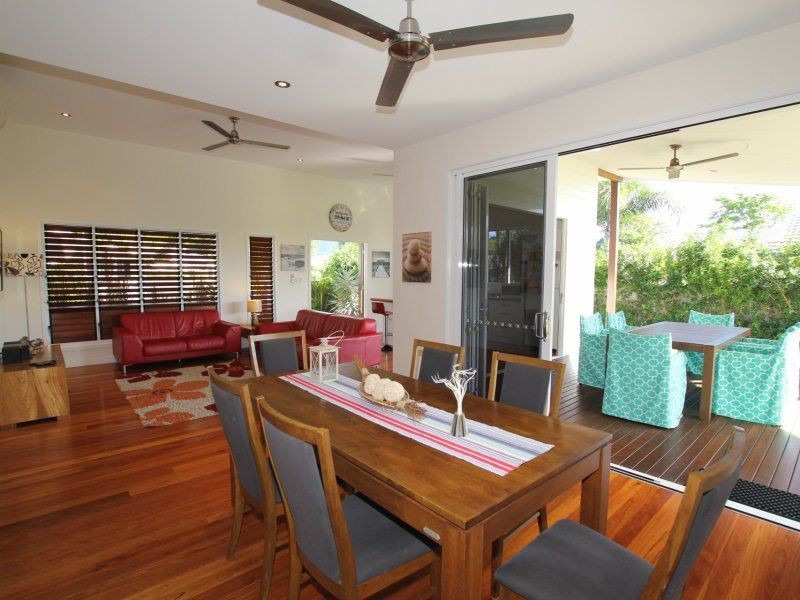 4 Southward Street, Mission Beach QLD 4852