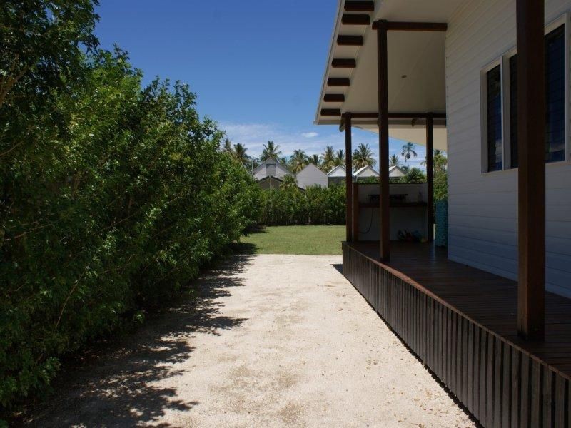4 Southward Street, Mission Beach QLD 4852