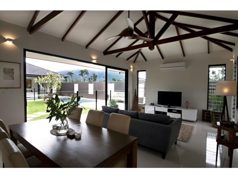 23 Rise Crescent, Mission Beach QLD 4852