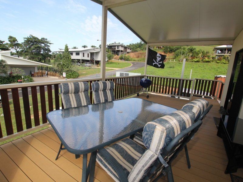 4 Riverside Terrace, South Mission Beach QLD 4852