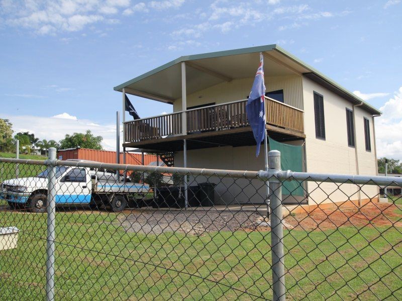 4 Riverside Terrace, South Mission Beach QLD 4852