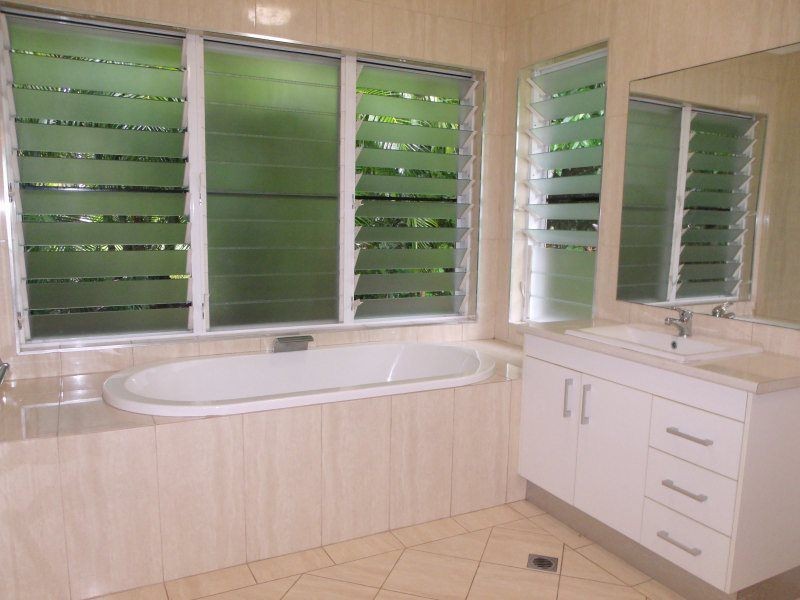 15 Spurwood Close, Wongaling Beach QLD 4852