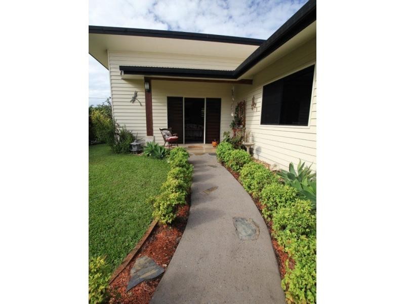 1 Riverside Terrace, South Mission Beach QLD 4852