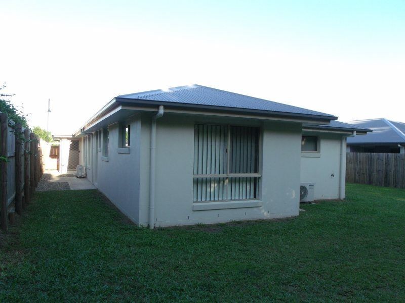 7 Sandy Close, Mission Beach QLD 4852