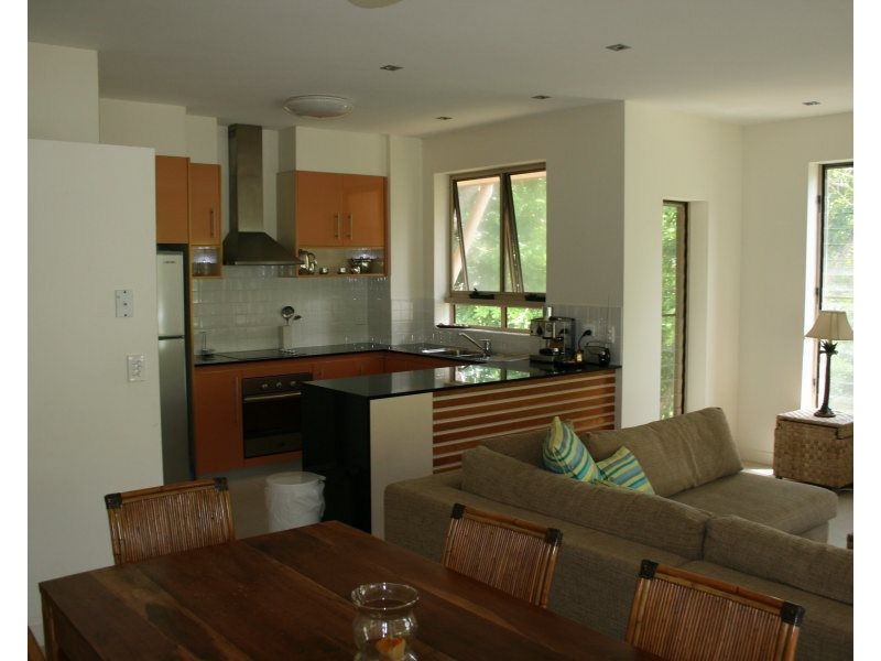 8/51a Porter Promenade, Mission Beach QLD 4852