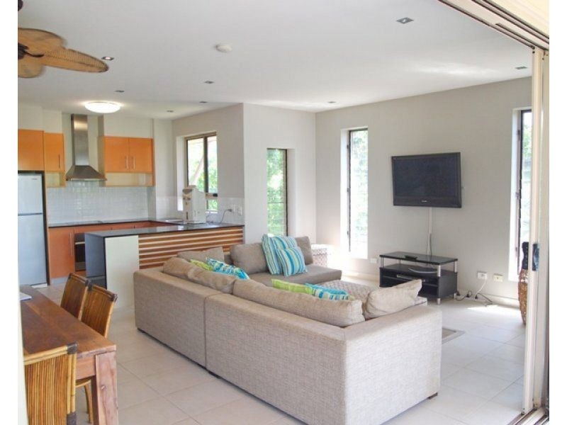 8/51a Porter Promenade, Mission Beach QLD 4852