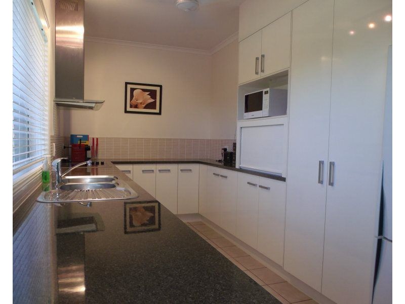 1/42-44 Mitchell Street, South Mission Beach QLD 4852