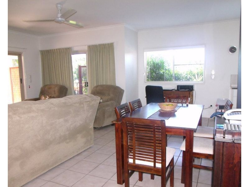 1/42-44 Mitchell Street, South Mission Beach QLD 4852