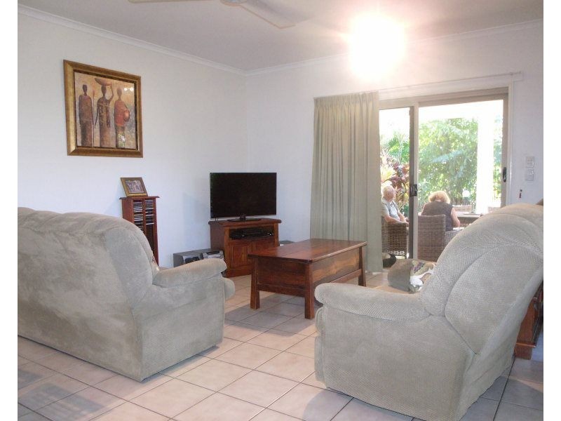 1/42-44 Mitchell Street, South Mission Beach QLD 4852