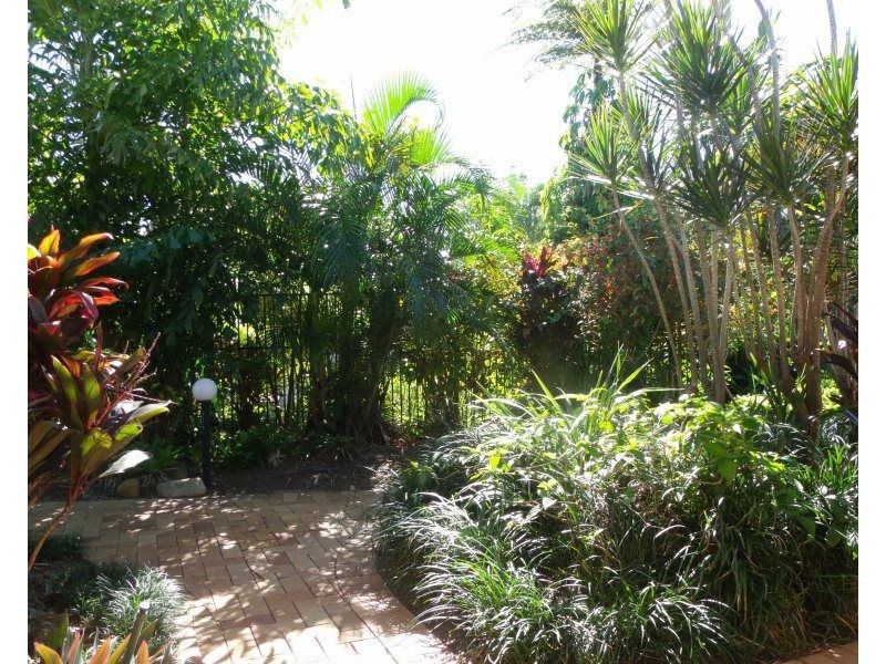 1/42-44 Mitchell Street, South Mission Beach QLD 4852