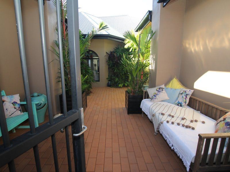 2 Explorer Drive, South Mission Beach QLD 4852