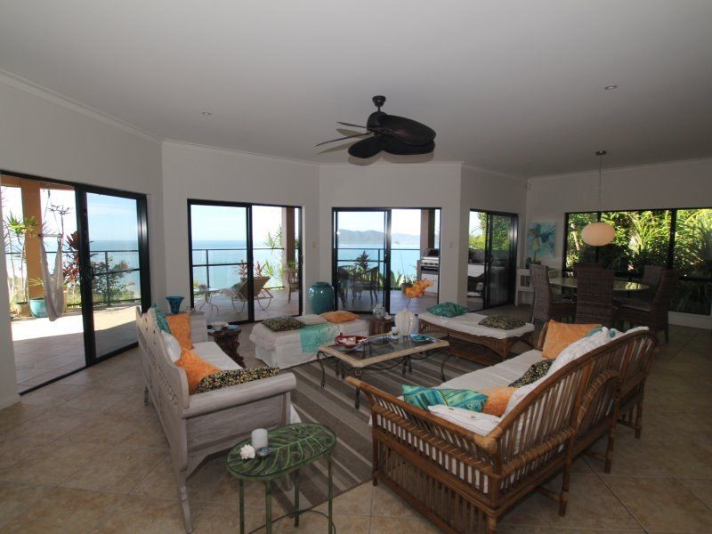 2 Explorer Drive, South Mission Beach QLD 4852