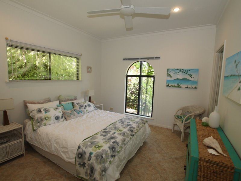 2 Explorer Drive, South Mission Beach QLD 4852