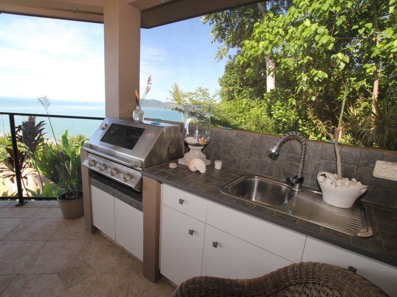 2 Explorer Drive, South Mission Beach QLD 4852