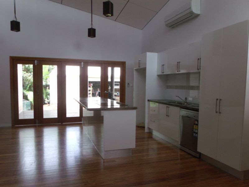 21 Sandpiper Close, Mission Beach QLD 4852