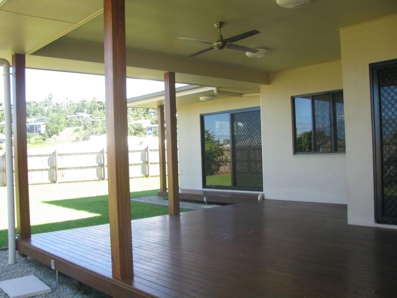 19 Clipper Court, South Mission Beach QLD 4852