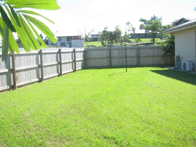 19 Clipper Court, South Mission Beach QLD 4852