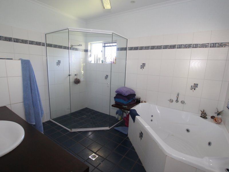4 Hutchison Close, Mission Beach QLD 4852