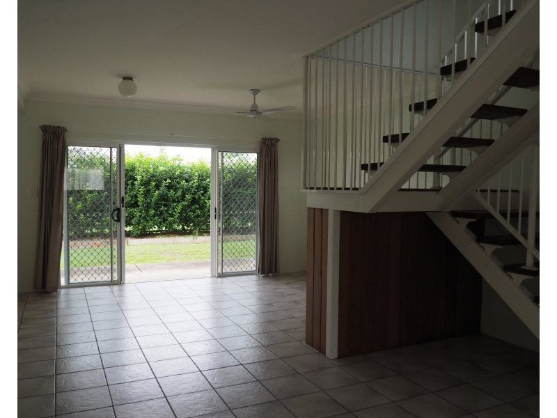 3/4 Hilliar Street, Wongaling Beach QLD 4852
