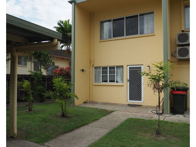 3/4 Hilliar Street, Wongaling Beach QLD 4852