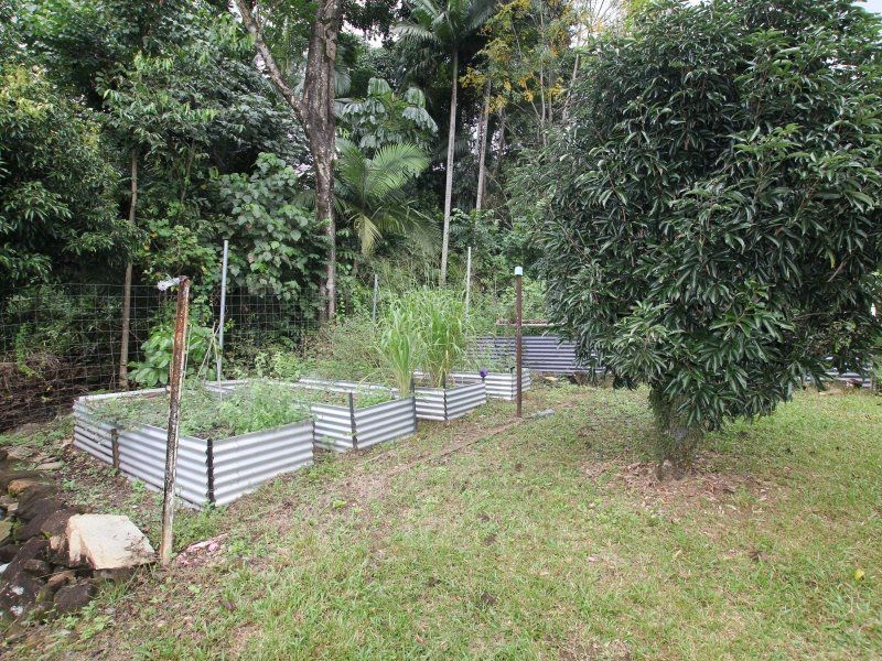 9 Brannigan Street, Tully QLD 4854