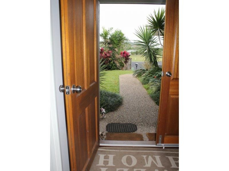28 Clipper Court, South Mission Beach QLD 4852