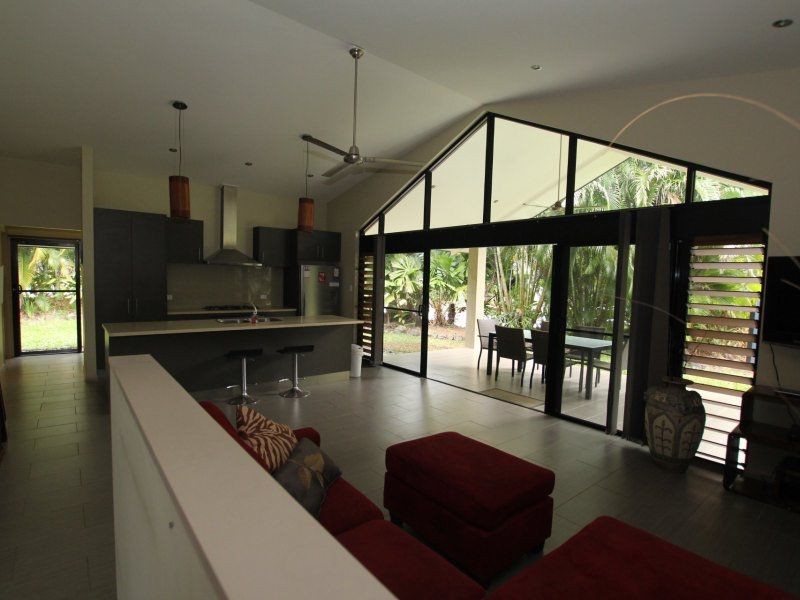 1/22 Jackey Jackey Street, South Mission Beach QLD 4852