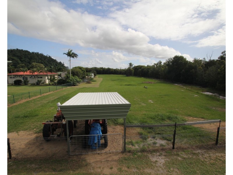 851 Murdering Point Road, Kurrimine Beach QLD 4871