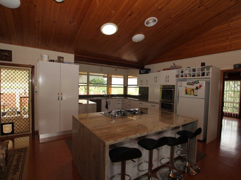 102 Hill Sixty Road, El Arish QLD 4855