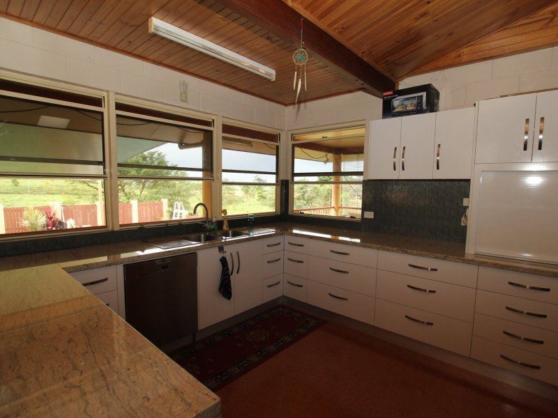 102 Hill Sixty Road, El Arish QLD 4855