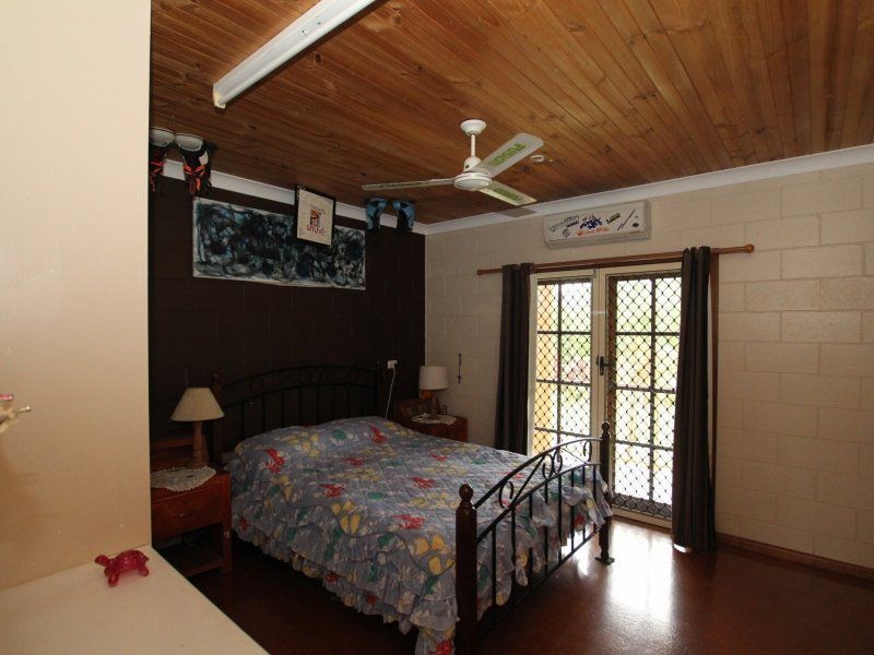 102 Hill Sixty Road, El Arish QLD 4855