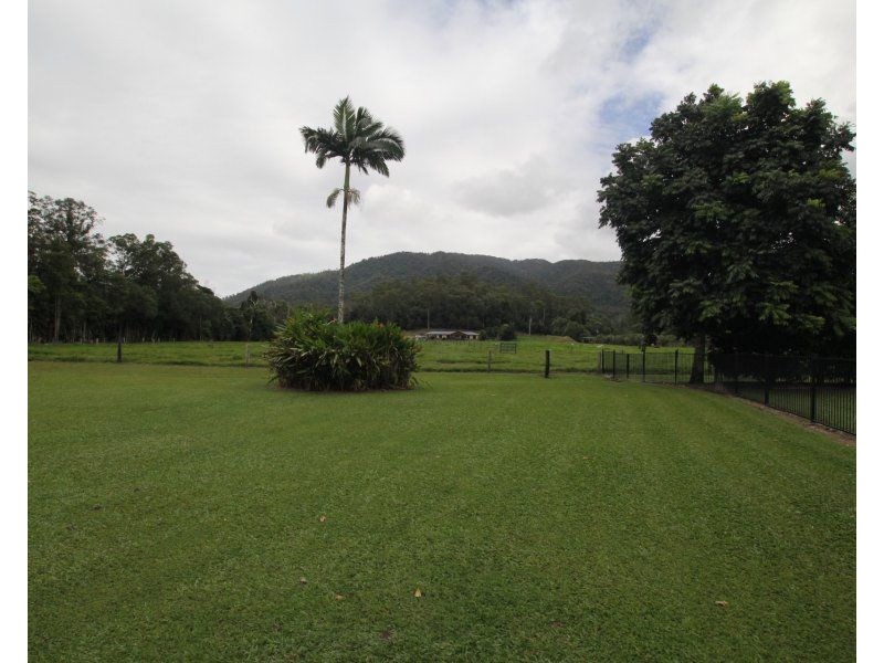 17 Lloyd Bell Road, Merryburn QLD 4854